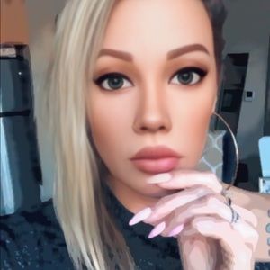 Meet your Posher, Melanie